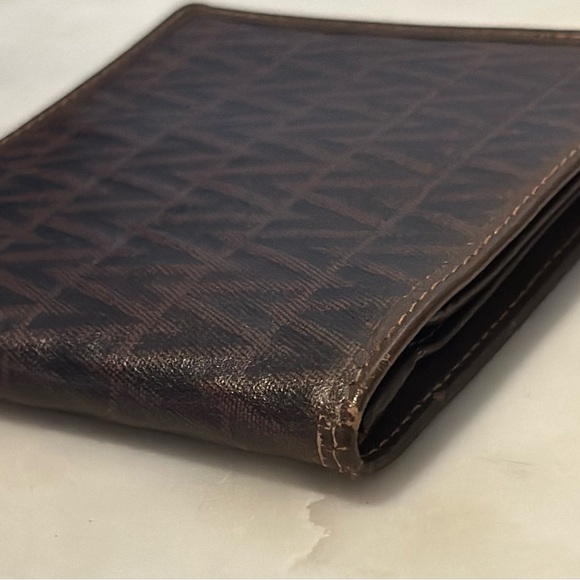 Vintage VALENTINO Bifold Monogram Wallet - Picture 11 of 16